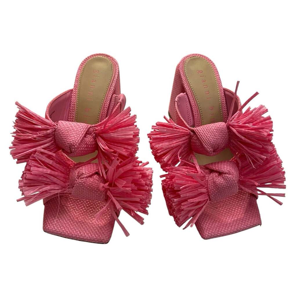Gianni Bini Raffia Straw Mules Heels 6.5M Pink Knotted Fringe Open Toe Vacation